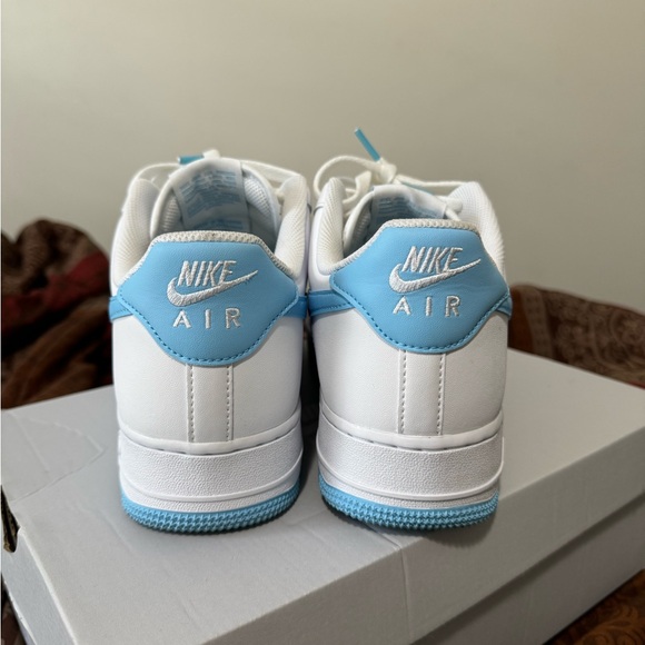 Nike Air Force 1 - Picture 6 of 9